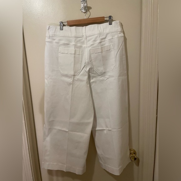 Spanx EveryWear Cropped Wide Leg Jeans with Patch Pockets, White 2X NWT - Picture 5 of 8